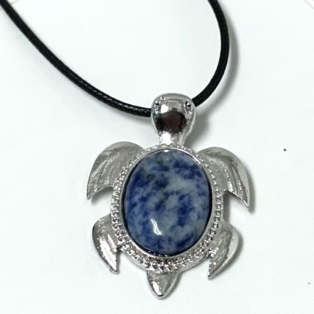 Sodalite Natural Gemstone Turtle Pendant Necklace Healing Gemstone - Picture 2 of 3